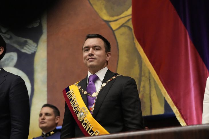 Daniel Noboa convened a popular consultation.