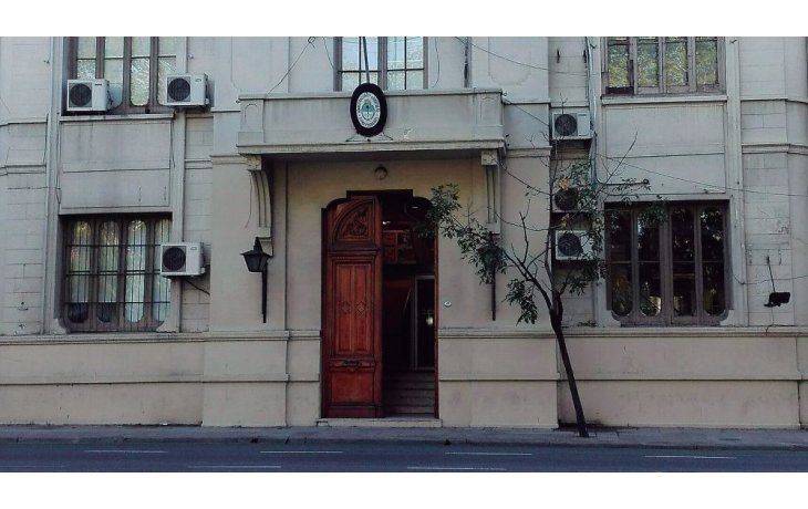 ámbito.com | El edificio de la Administración General de Puertos, en Av. Ingeniero Huergo al 400.