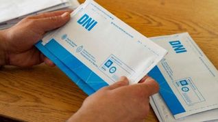 Los nuevos DNI y pasaporte electrónicos que entraran en circulación en febrero. Los nuevos DNI y pasaporte electrónicos que entraran en circulación en febrero.