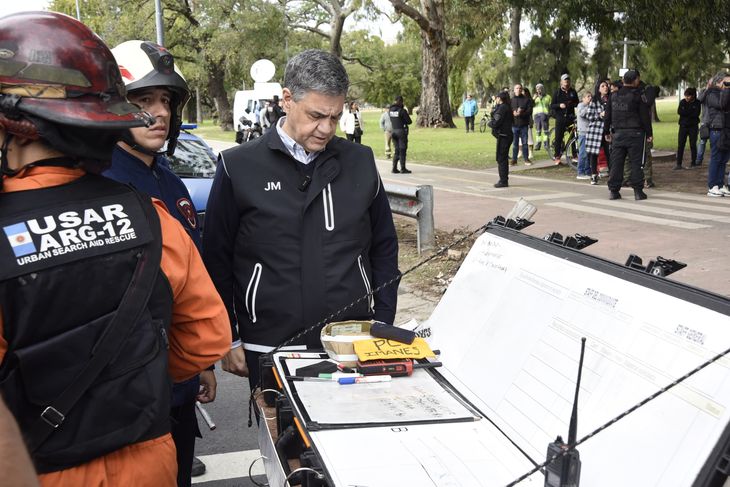 El juez federal Julián Ercolini inció la investigación del accidente en Palermo y solicitó que se realicen las primeras pericias en el lugar para esclarecer las causas y responsabilidades del descarrilamiento. El juez federal Julián Ercolini inció la investigación del accidente en Palermo y solicitó que se realicen las primeras pericias en el lugar para esclarecer las causas y responsabilidades del descarrilamiento. 