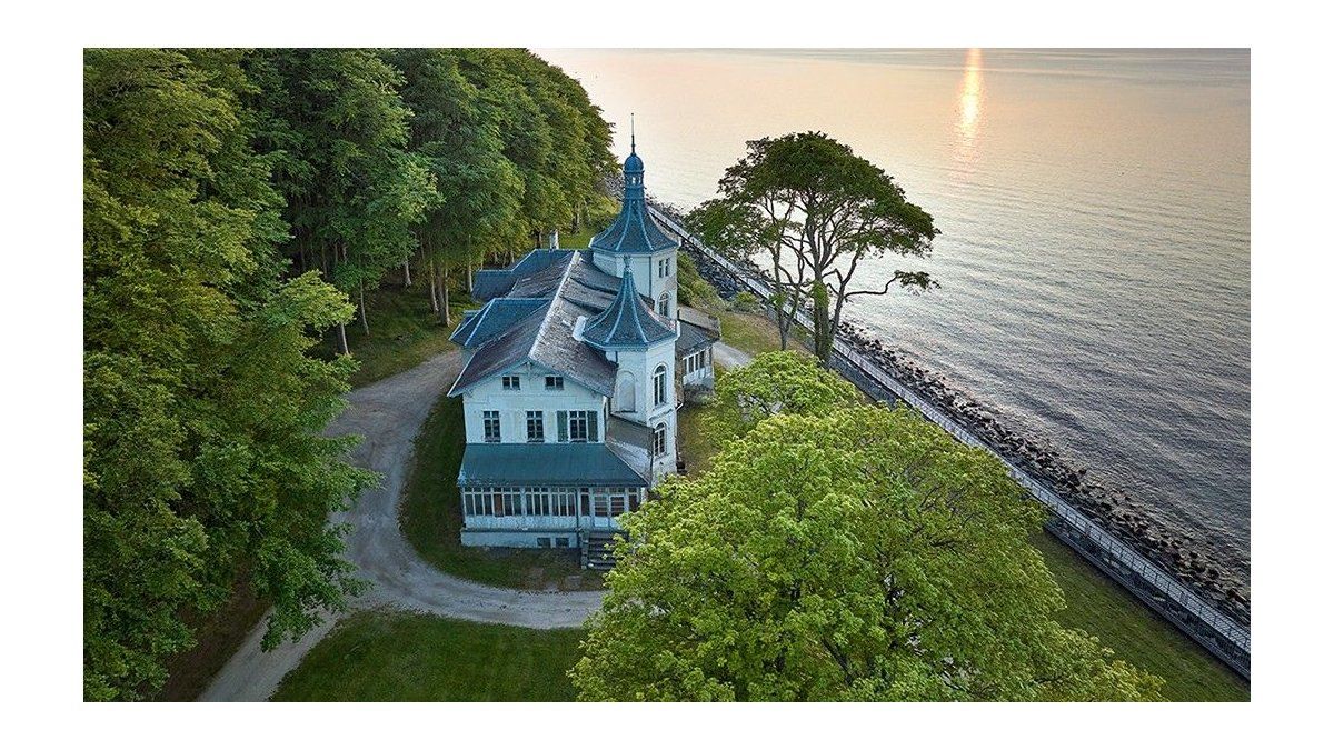 An architectural gem by the sea: the mansion that belonged to the Prussian aristocracy in Germany