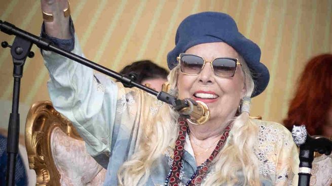 La historia más cruda de la vida de Joni Mitchell, una de las artistas más influyentes de todos los tiempos.