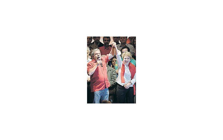 Luiz Inácio Lula da Silva salió a hacer campaña agresivamenteen favor de su candidata a alcaldesa de San Pablo,Marta Suplicy. Pero sería un esfuerzo inútil y políticamenteperjudicial, según vaticinan las encuestas para el domingoen la principal ciudad de Brasil.