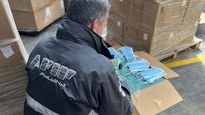 Los guantes de látex venían de Oriente, pero ingresaron al país refacturandos desde Uruguay y Brasil.