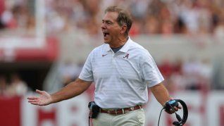 Su liderazgo deportivo se tradujo en resultados históricos y una fortuna de cientos de millones. Su liderazgo deportivo se tradujo en resultados históricos y una fortuna de cientos de millones.