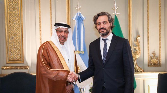 Khalid Al-Falih y Santiago Cafiero.