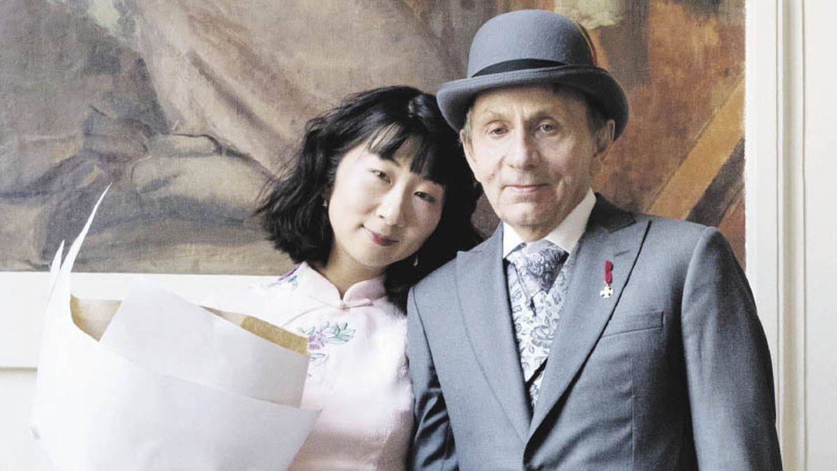 Houellebecq quiere prohibir un film porno donde aparece