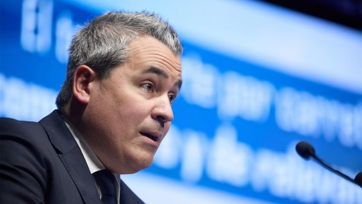 “Estamos perdiendo, no por goleada, pero estamos perdiendo los europeos”, afirmó Recasens, al describir el momento que atraviesa la industria.