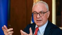La oposición analiza convocar a Mario Lubetkin al Parlamento por el congelamiento de visas a Estados Unidos.