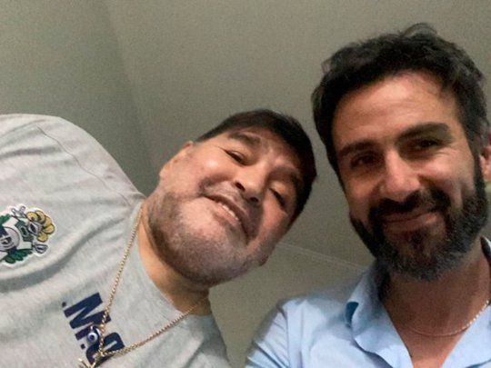 Diego Maradona y su médico personal Leopoldo Luque.