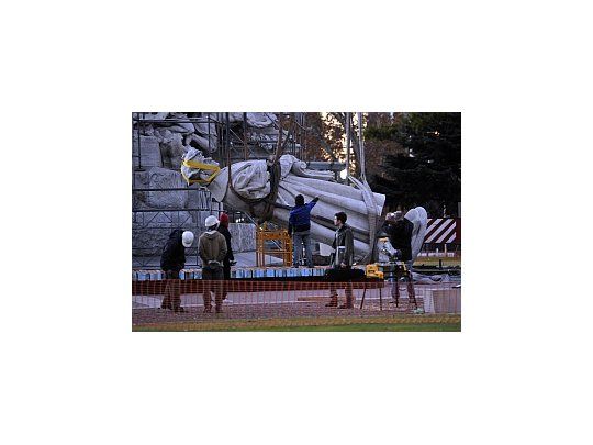 El monumento será trasladado a otro lugar, pero se quedará en la Ciudad.