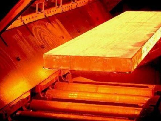 Durante el último mes del año pasado la producción de acero crudo fue de 326.200 toneladas, un 8,8% inferior a la de noviembre de 2019. 