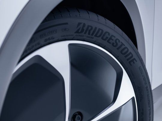 Bridgestone cerró una planta en Tennessee, Estados Unidos, por estrategia comercial. Y admitió que esto incluye recortes en Argentina y Brasil.