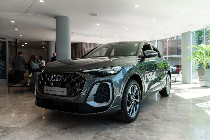 La gama está compuesta por cinco configuraciones, todas con tracción quattro y transmisión S tronic, aunque con distintos niveles de potencia. La gama está compuesta por cinco configuraciones, todas con tracción quattro y transmisión S tronic, aunque con distintos niveles de potencia.