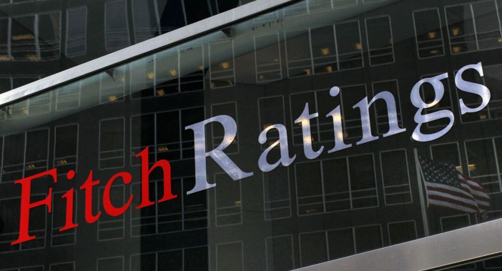 Fitch baja panorama de calificación de Argentina a negativo por debilidad de la economía