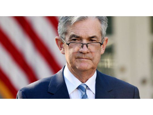 La Fed solo controla la tasa de corto plazo (de referencia). 