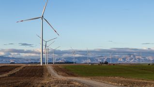 ponen en marcha tres nuevos parques eolicos con una inversion de u$s 370 millones