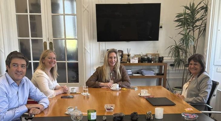 Hebe Casado se reunió con Patricia Bullrich y Karina Milei a fines de enero. Hebe Casado se reunió con Patricia Bullrich y Karina Milei a fines de enero.