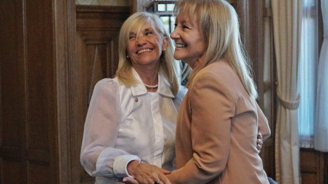 Crecen los rechazos en la oposición a las designaciones de Beatriz Argimón y Carolina Ache.