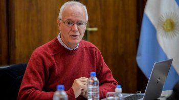 Daniel Gollan dejará el Ministerio de Salud para dedicarse de lleno a la campaña. Daniel Gollan dejará el Ministerio de Salud para dedicarse de lleno a la campaña.