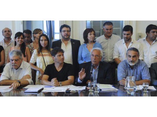 En conferencia de prensa, la bancada del FpV pidió a Macri convocar a extraordinarias.