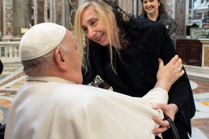 El papa Francisco sigue evitando hacer comentarios o juicios de valor sobre las políticas locales. El papa Francisco sigue evitando hacer comentarios o juicios de valor sobre las políticas locales.