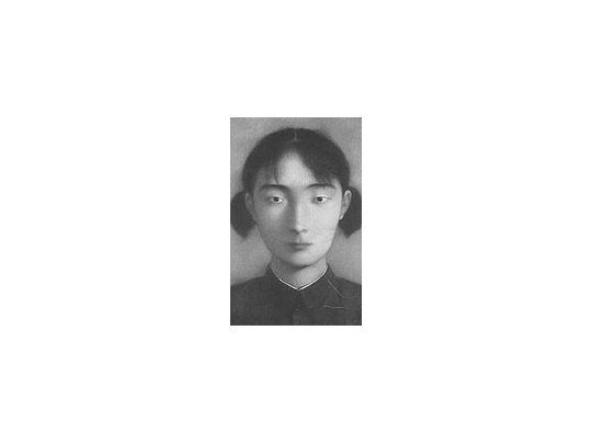Una de las bellas pinturas de Zhang Xiaogang, que hace diez años se pagaban 10.000 dólares y hoy se acercan a los 5 millones.