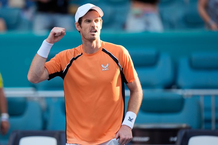 El gesto de triunfo de Andy Murray tras vencer al italiano Matteo Berrettini en el Masters 1000 de Miami. El gesto de triunfo de Andy Murray tras vencer al italiano Matteo Berrettini en el Masters 1000 de Miami.