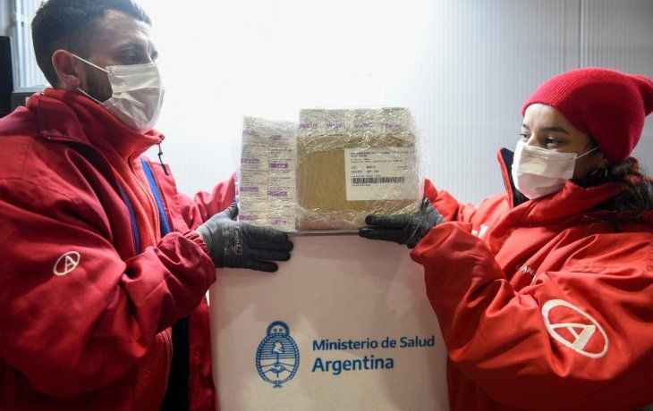 Distribuyen 811.100 dosis de la vacuna AstraZeneca en todo el país