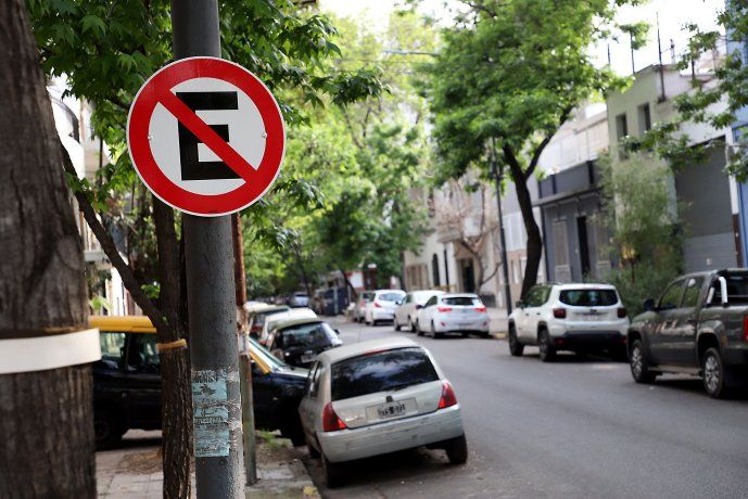 Alquilar con cochera es más caro en CABA. La falta de garajes y el crecimiento del parque automotor complican el estacionamiento: en determinadas horas del día, encontrar un lugar en las calles y avenidas porteñas se convierte en un problema Alquilar con cochera es más caro en CABA. La falta de garajes y el crecimiento del parque automotor complican el estacionamiento: en determinadas horas del día, encontrar un lugar en las calles y avenidas porteñas se convierte en un problema