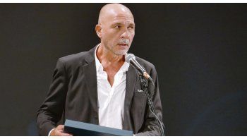 ámbito.com | Homenaje. Darío Grandinetti recibió su primer premio a la trayectoria y destacó la necesaria participación del Estado en la producción cinematográfica.
