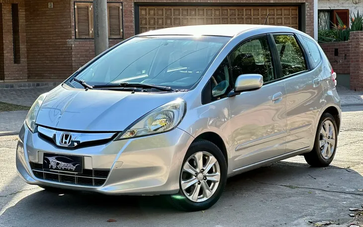 El Honda Fit autom&aacute;tico aparece como principal referencia.