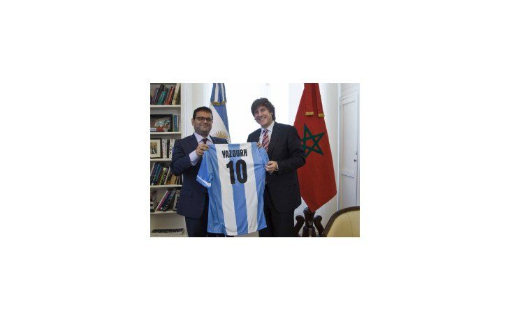 Amado Boudou recibió en el Senado al embajador de Marruecos en Argentina, Fouad Yazourh.