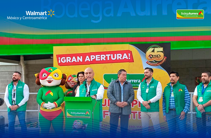 Walmart tomó el control de Bodega Aurrera tras la fusión con Grupo Cifra. Walmart tomó el control de Bodega Aurrera tras la fusión con Grupo Cifra.