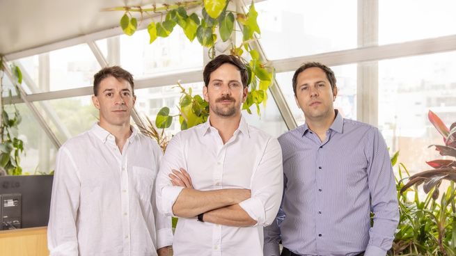 Joaquín Zoilo, Gustavo Lauria y Nicolás Demner, los emprendedores argentinos que cofundaron Numia.&nbsp;