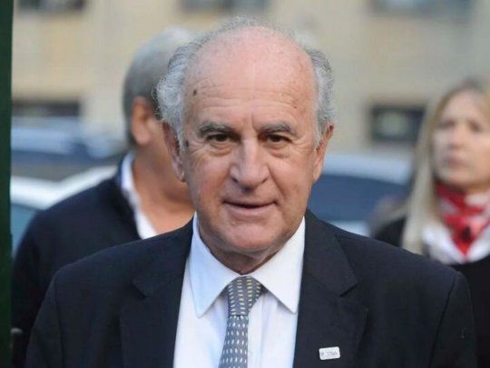 El senador Oscar Parrilli.