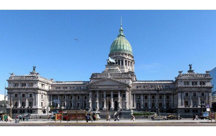 ámbito.com | Batalla en el Palacio