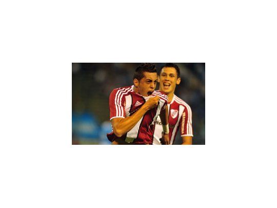 Funes Mori festeja su gol.