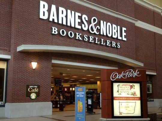 Elliot Management está por adquirir la famosa cadena Barnes & Noble. Acciones de la librería treparon más del 24%.