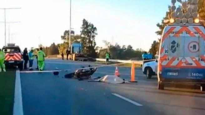 Un motociclista perdió la vida por un choque múltiple en la Autopista Panamericana