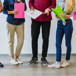 El empleo se concentra entre los 30 y 54 años, mientras los extremos etarios muestran realidades opuestas. El empleo se concentra entre los 30 y 54 años, mientras los extremos etarios muestran realidades opuestas.