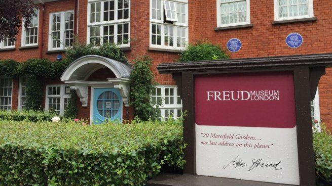 El museo de Freud en Londres ofrece una exhibición única que recorre los nexos entre el famoso psicoanálista y Latinoamérica.&nbsp;