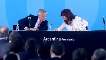 El presidente Alberto Fernández envió hoy un mensaje por redes sociales de pronta recuperación a la vicepresidenta Cristina Fernández de Kirchner﻿.