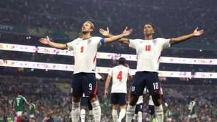 Kane y Bellingham celebrando los goles en el Azteca.