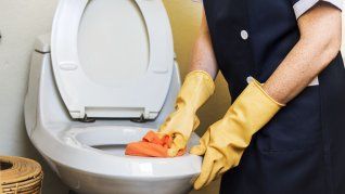 Este secreto para la limpieza del baño es muy efectivo. Este secreto para la limpieza del baño es muy efectivo.