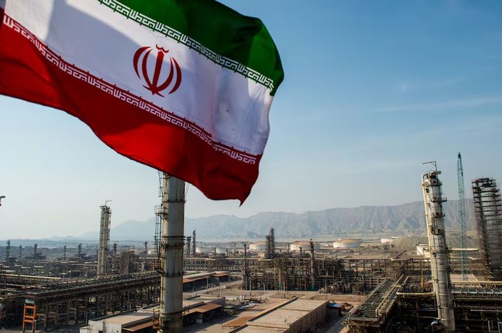 La agencia oficial IRNA inform&oacute; que la Rep&uacute;blica Isl&aacute;mica entreg&oacute; su respuesta a trav&eacute;s de mediadores pakistan&iacute;es, aunque no dio detalles sobre el contenido del documento enviado a Washington.