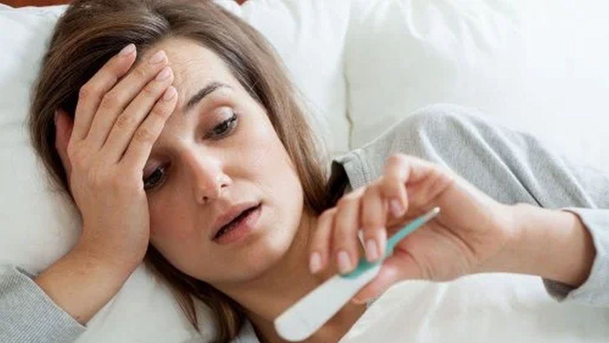 These are the best ways to reduce fever without medication, according to health experts