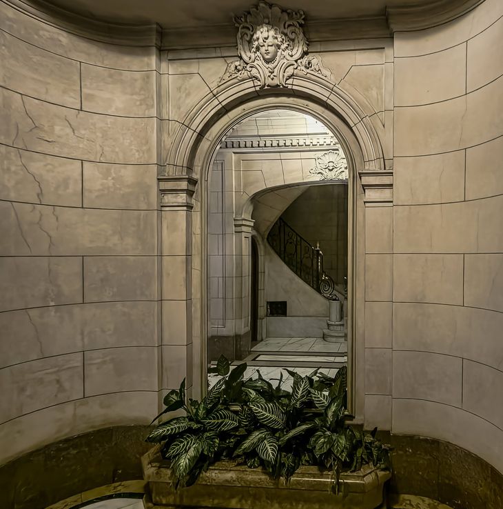 Con espejos y ornamentaciones únicas en sus pasillos (Foto Gentileza: @rodolfoseide IG) Con espejos y ornamentaciones únicas en sus pasillos (Foto Gentileza: @rodolfoseide IG)