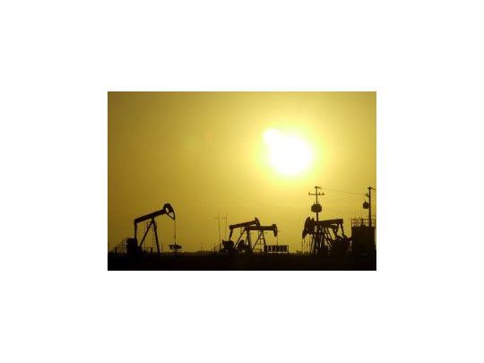 Los precios del petróleo se ven afectados por el cierre de un oleoducto en Estados Unidos.