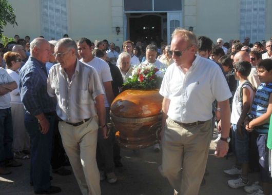Santa Fe lloró a Falaschi. Su gente se reunió para homenajearlo y darle el último adiós.